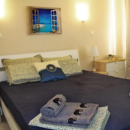דירה 1-bedroom With Pool & Free Parking, 300 M To The פומורי
