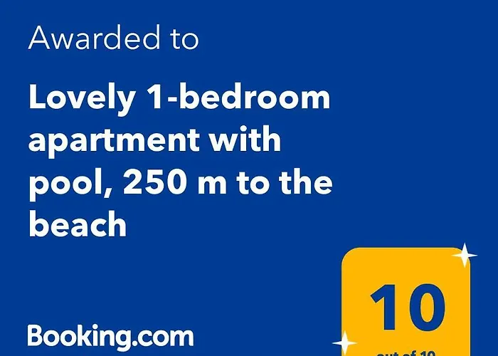 1-bedroom With Pool & Free Parking, 300 M To The Поморие